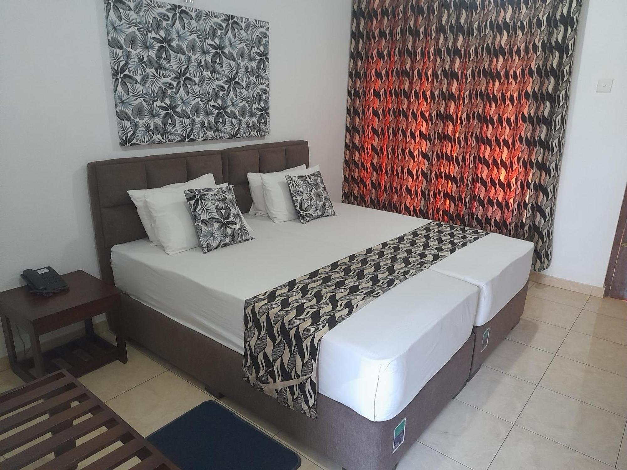 Larn'S Villa Hotel & Apartment Wadduwa Exterior foto