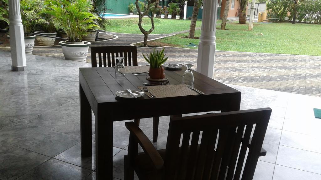 Larn'S Villa Hotel & Apartment Wadduwa Exterior foto