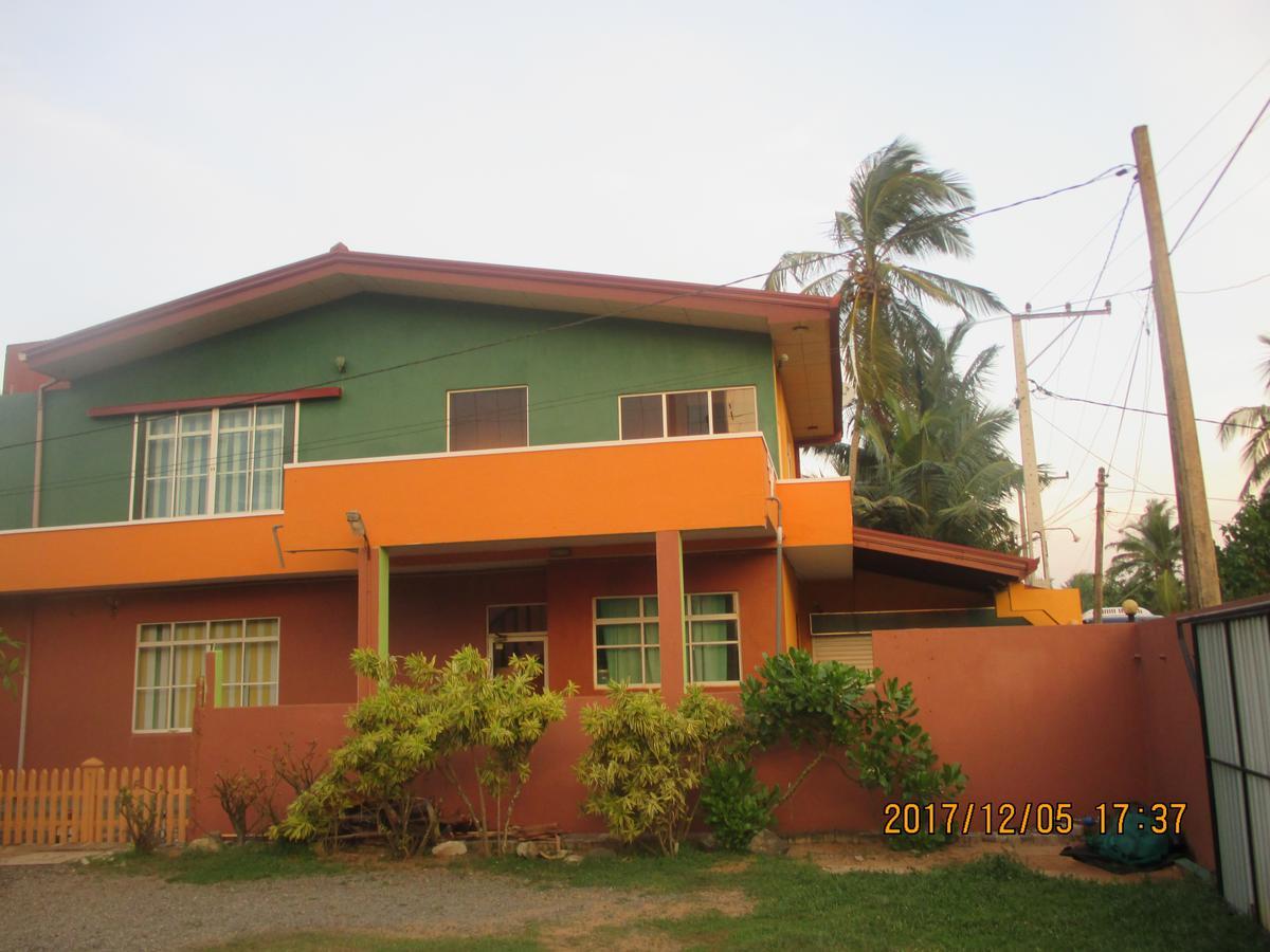Larn'S Villa Hotel & Apartment Wadduwa Exterior foto